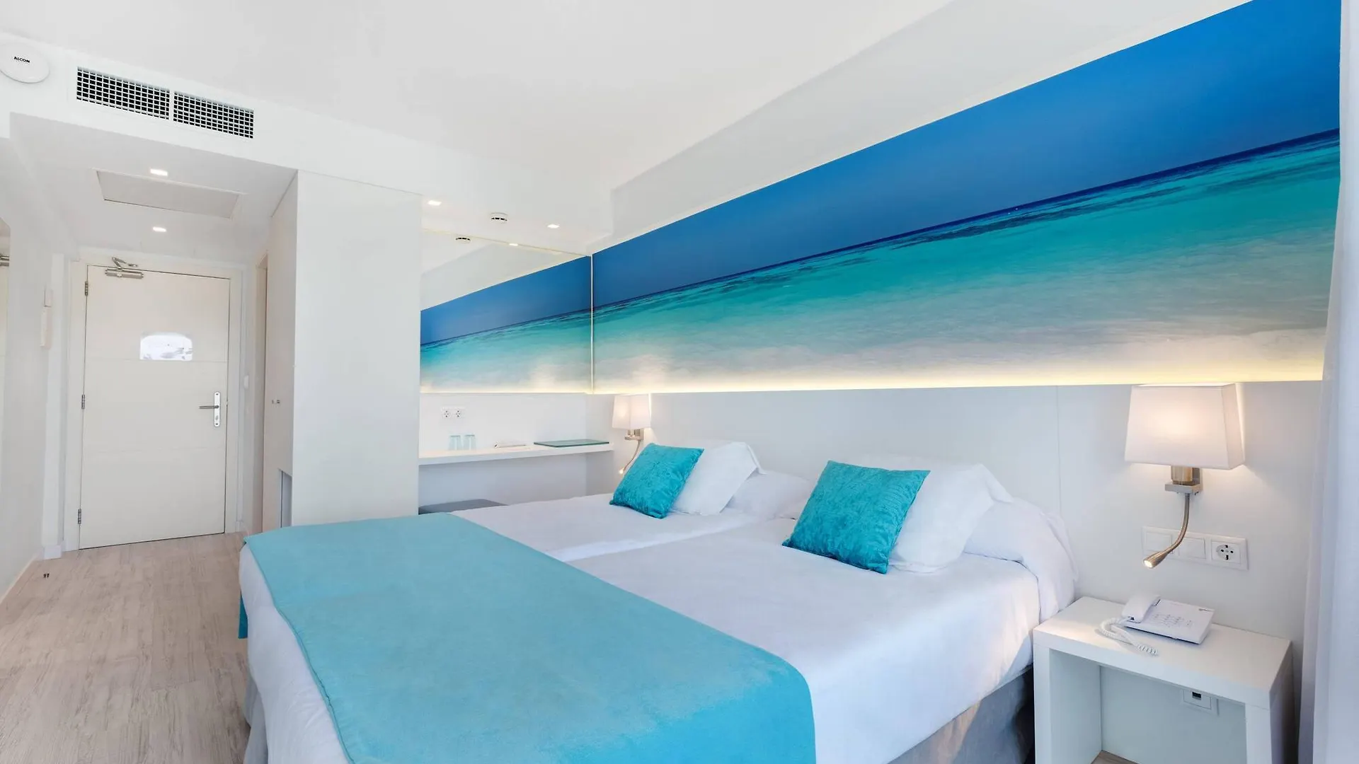 Hotel Plaza Santa Ponsa Boutique - Adults Only. 4*,