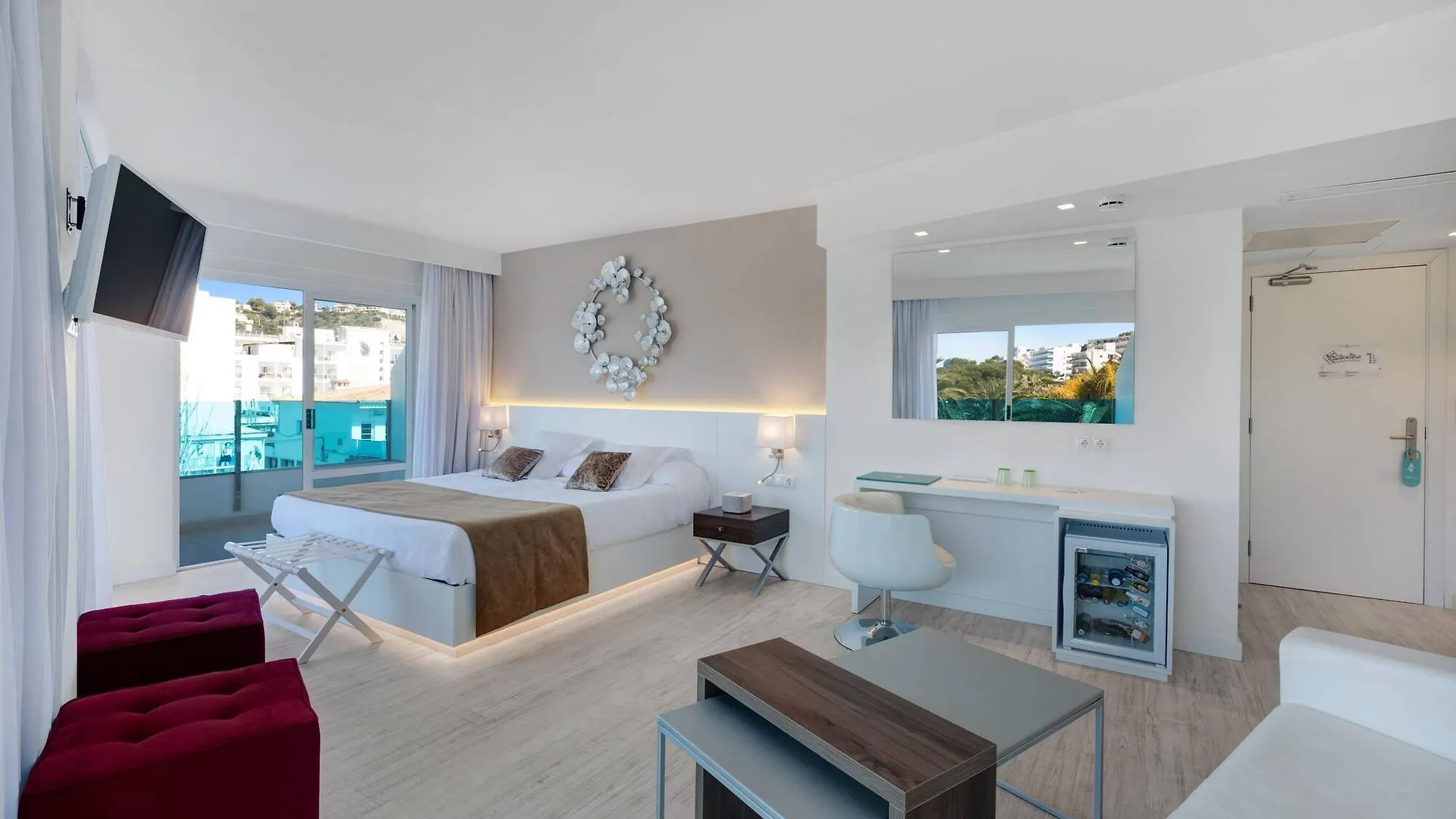 Hotel Plaza Santa Ponsa Boutique - Adults Only.